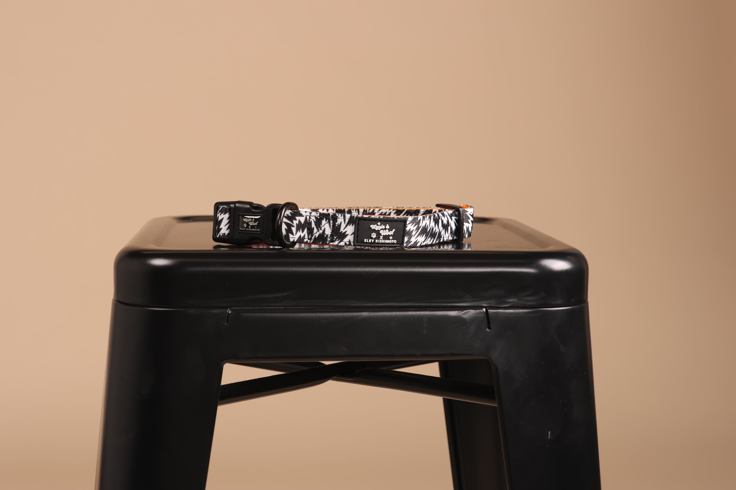Wiggle & Woof x Eley Kishimoto Flash Adjustable Dog Collar