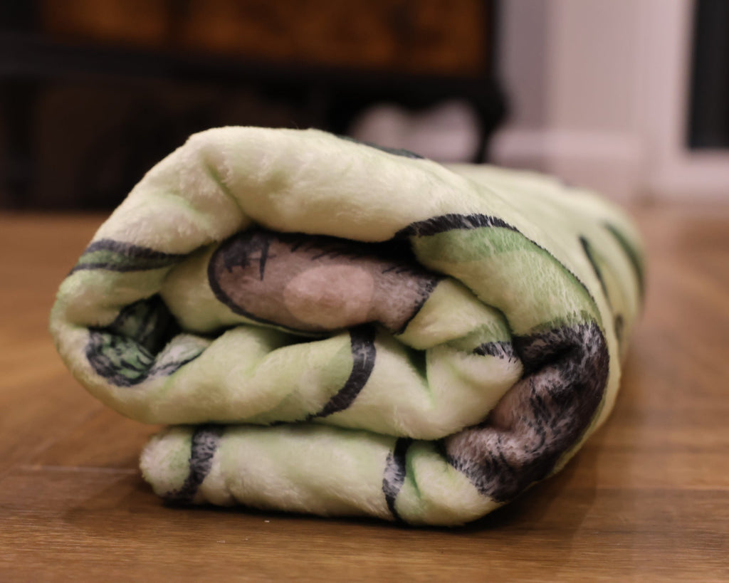 Avocado Crush Dog Blanket - Wiggle & Woof