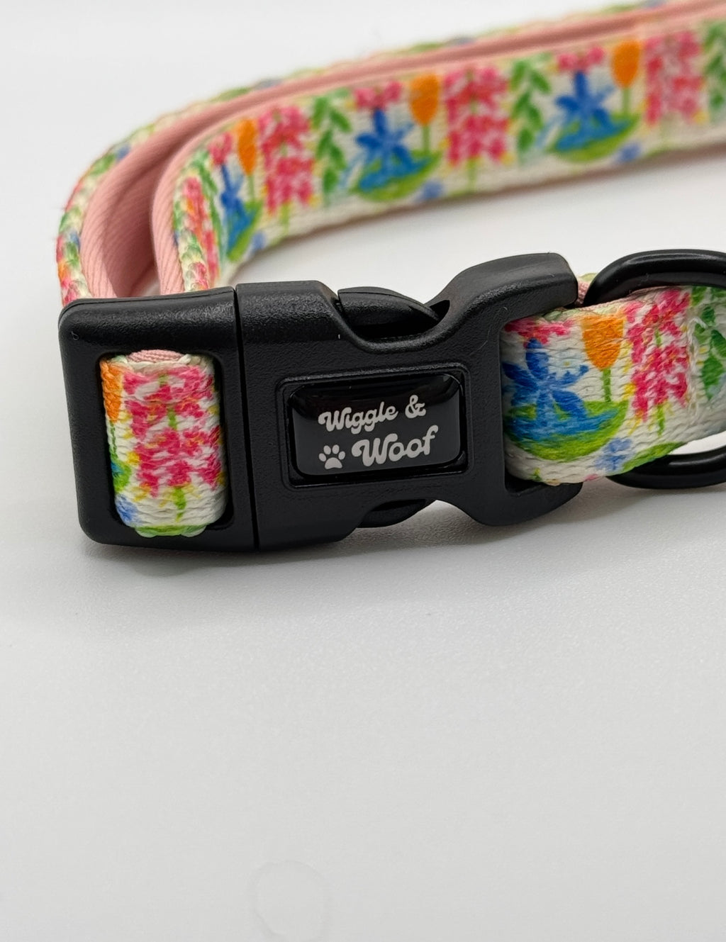 Meadow Muse Adjustable Dog Collar - Wiggle & Woof