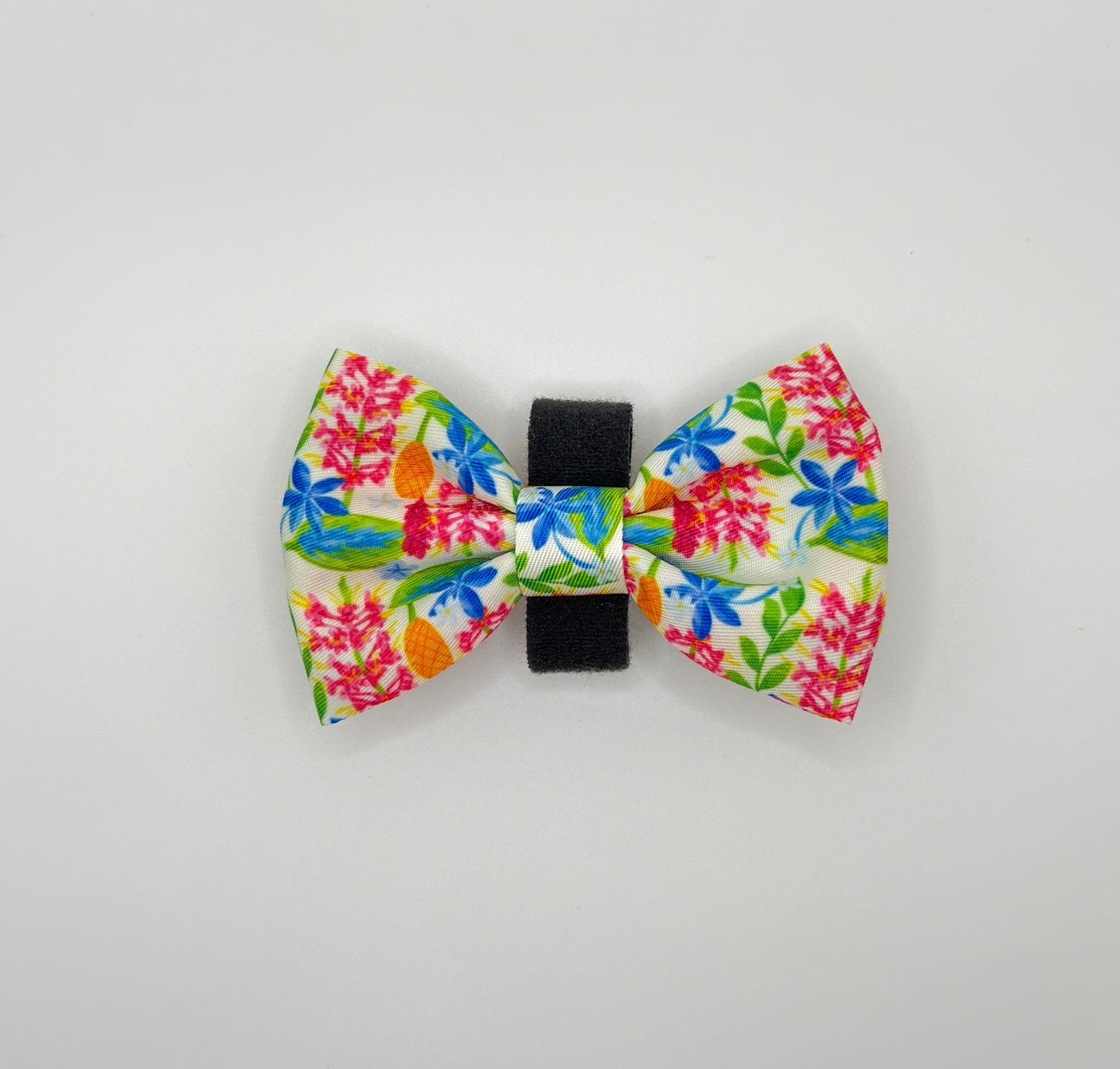 Meadow Muse Dog Bow Tie - Wiggle & Woof