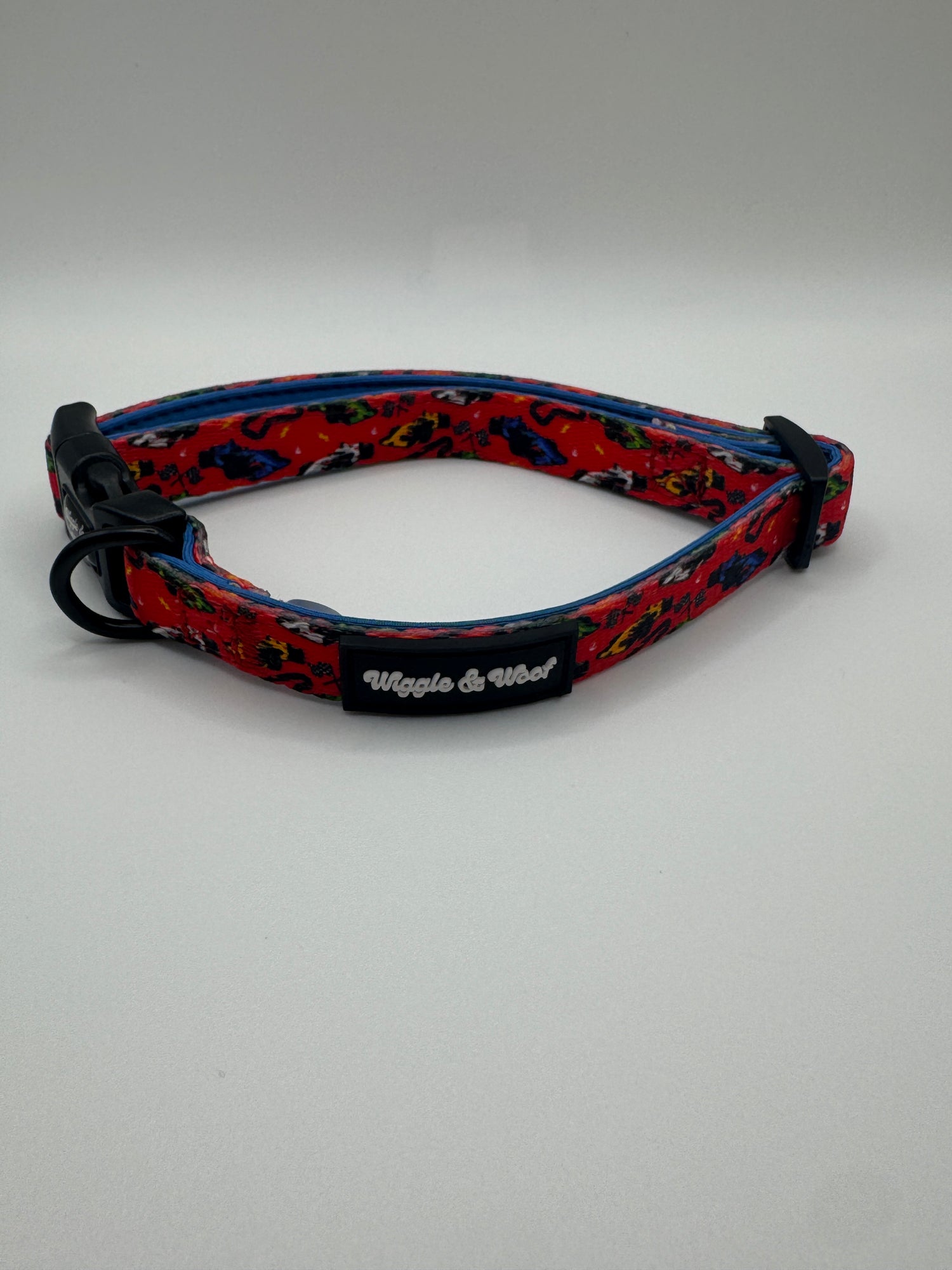 Pole Pawsition Adjustable Dog Collar - Wiggle & Woof